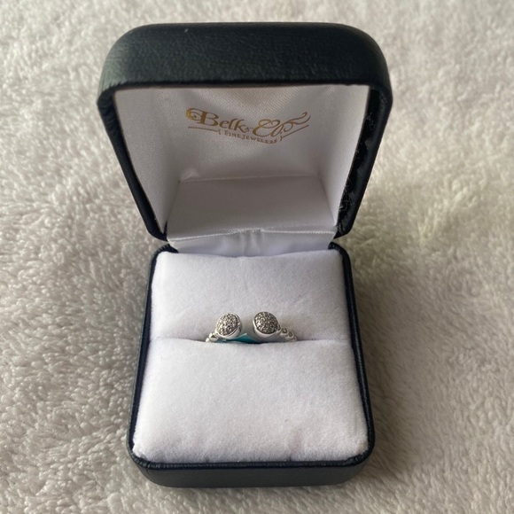 NWT 1/8 ct. t.w. Diamond Ring in Sterling Silver - Picture 1 of 6